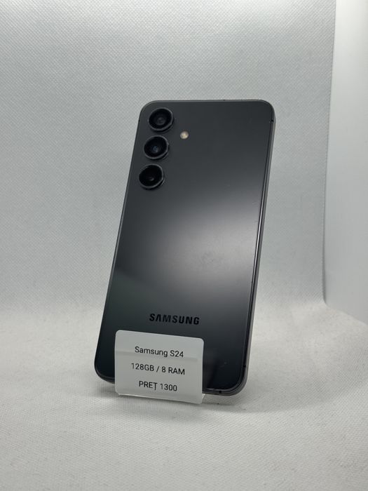 Magazin Vindem: Samsung S24, 128GB, 8RAM