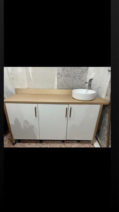 Раковина с тумбой