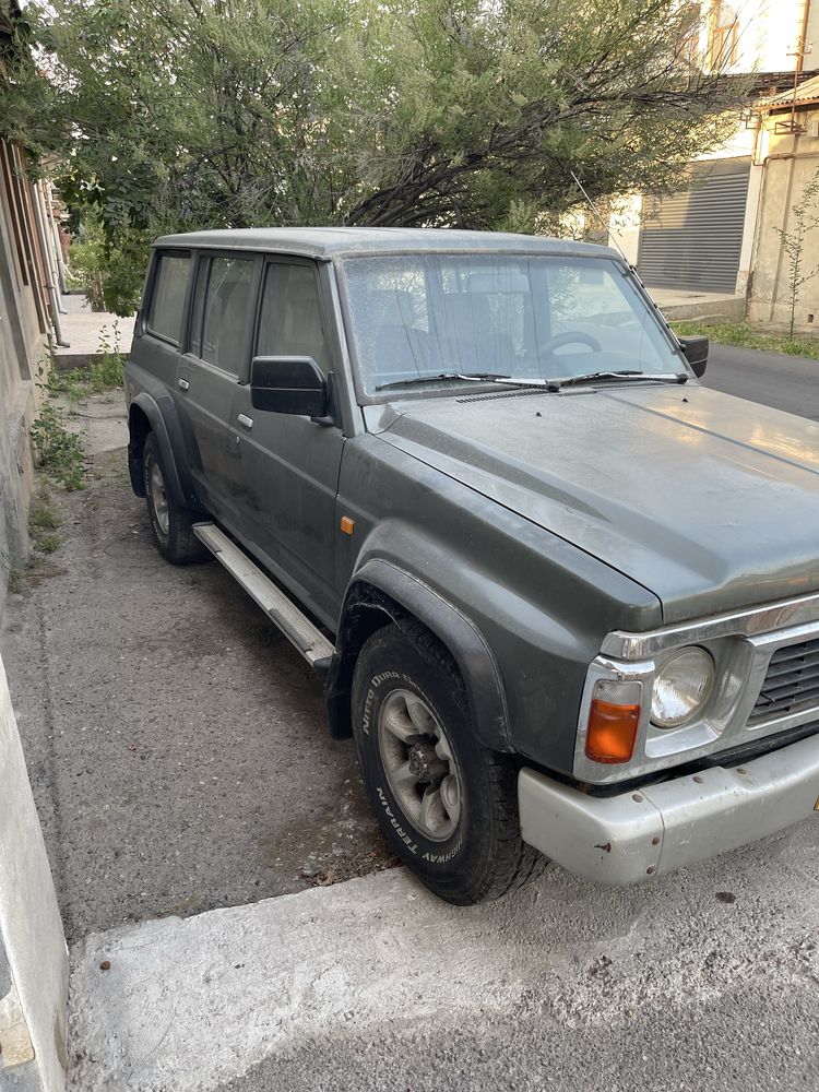 Продам Nissan patrol y60