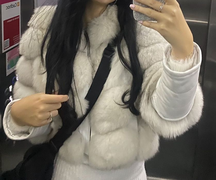 Стилно зимно яке с естествен косъм от лисица