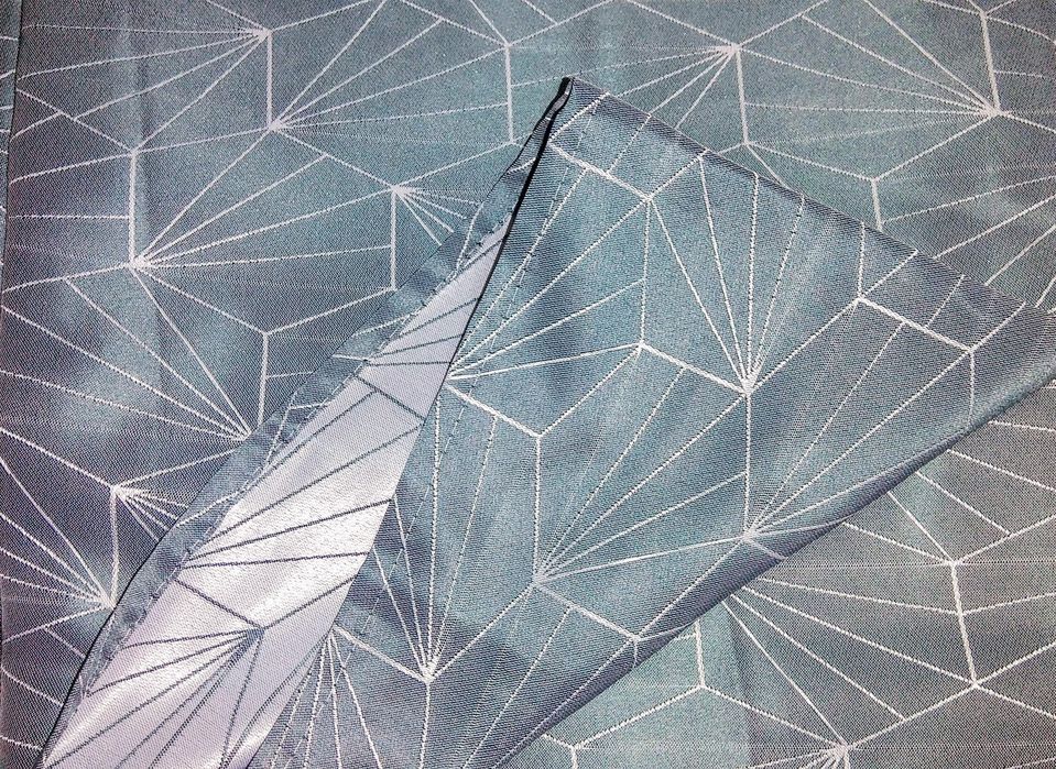 Плътни завеси в сиво- зелен нюанс