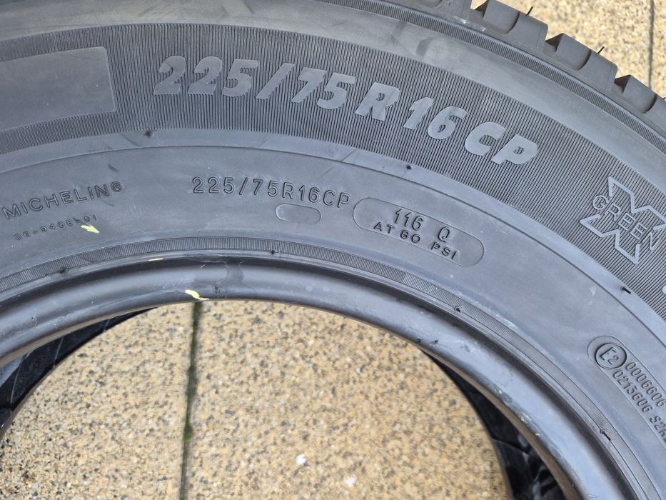 Vând cauciucuri 225/75/16 C M+S set complet imp Germania