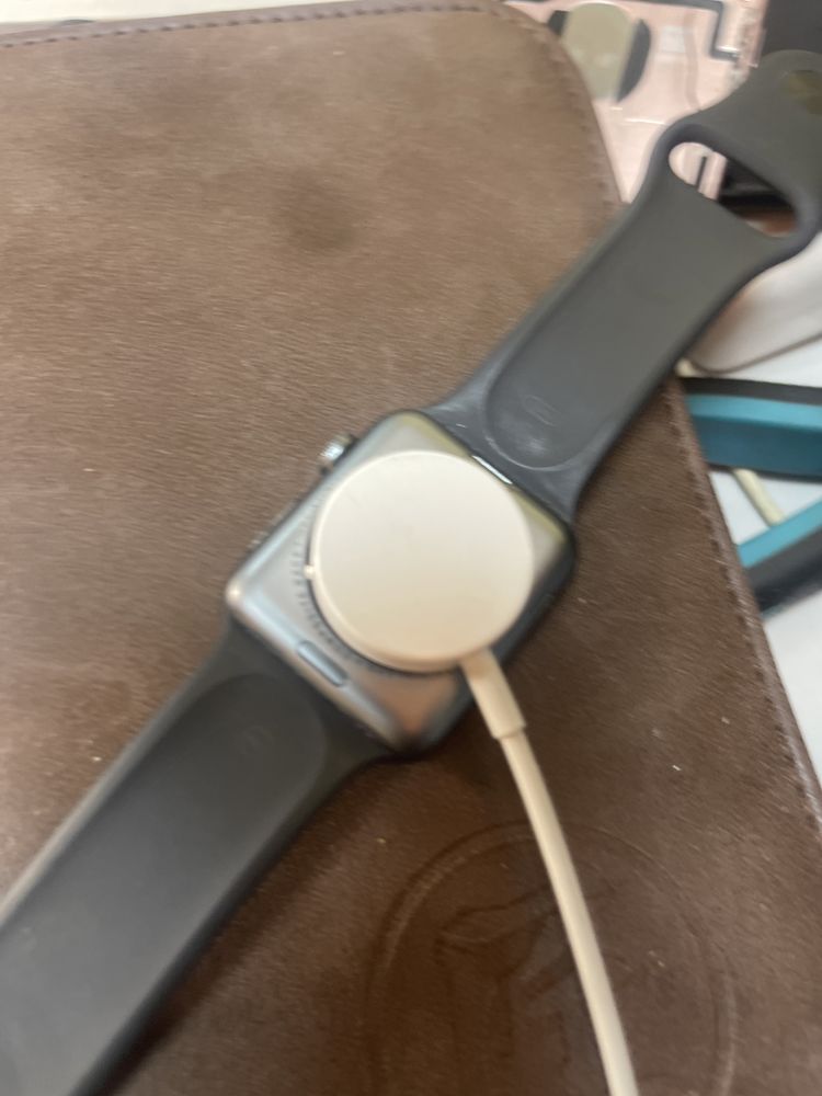 Apple watch 3 gps-42mm за части