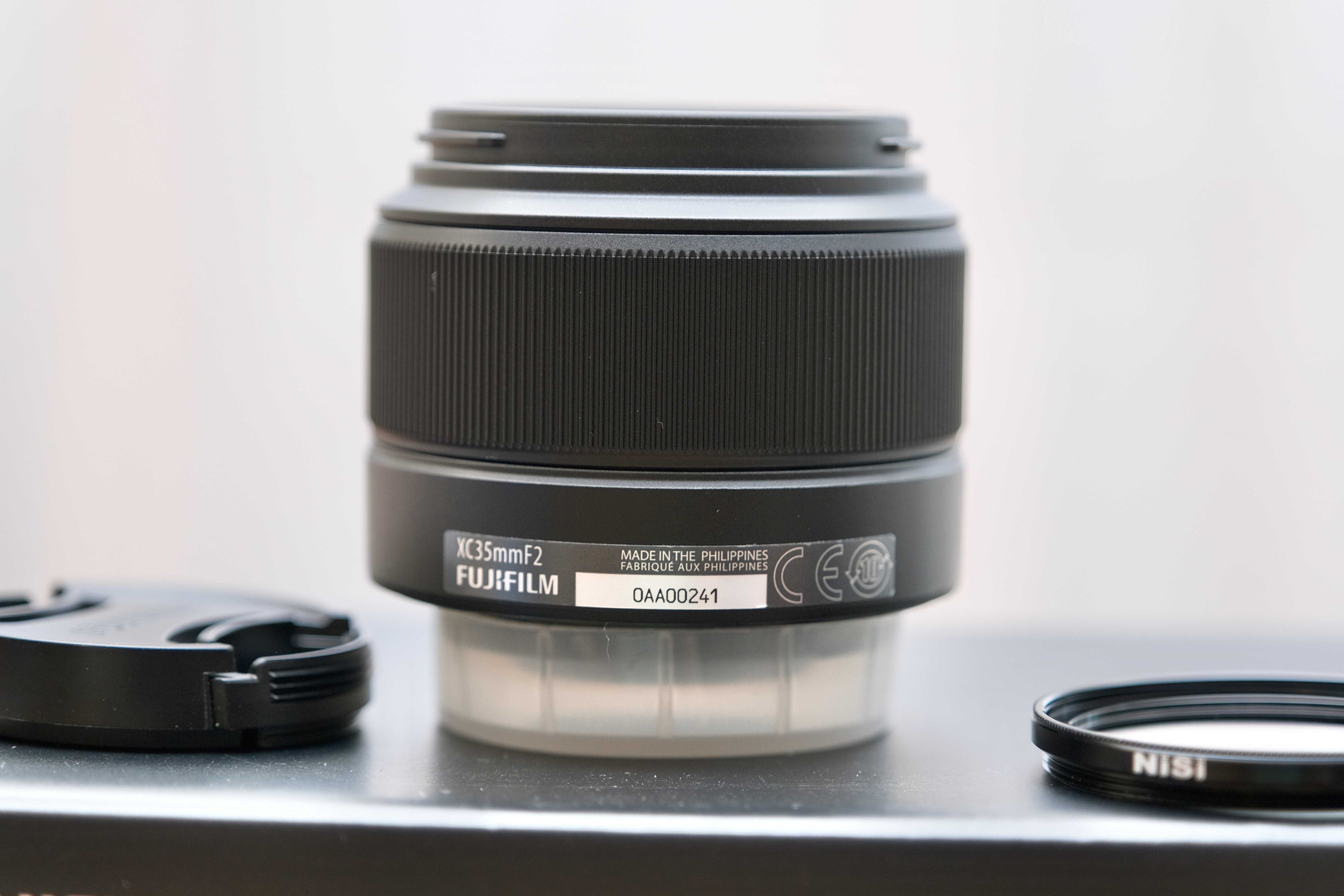 Obiectiv Fujifilm FUJINON XC 35mm F2 cu filtru de protecție inclus