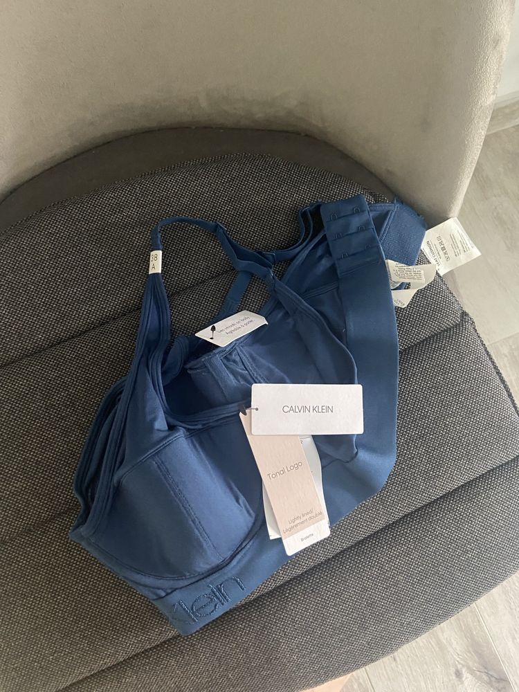 Vand sutien Calvin Klein