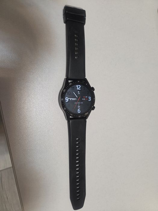 Vând smartwatch Huawei GT 2