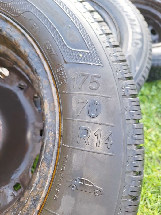 Vând cauciucuri de iarna cu jante 175/70/R14 pentru fabia, polo, seat.