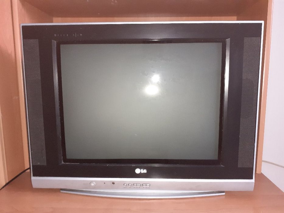 Телевизор цветной LG