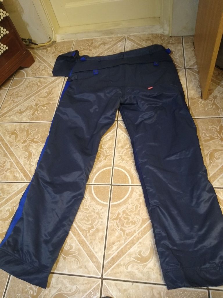 Salopeta Pantaloni de lucru vătuiți, impermeabili marimea 58