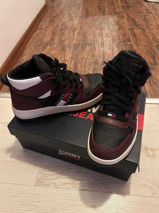 Adidasi Tommy Hilfiger marimea 39 unisex