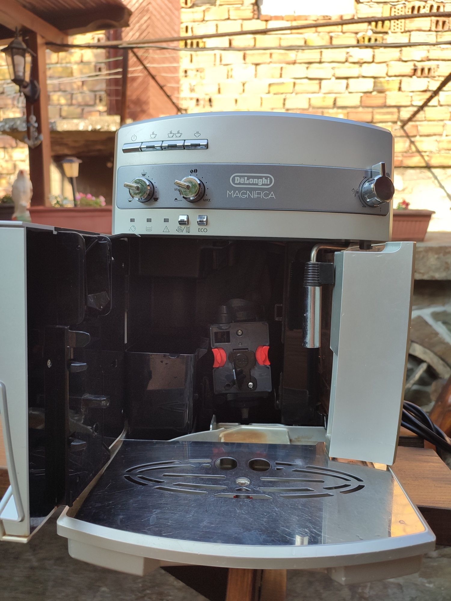 Комплект кафемашина Делонги Кафеавтомат Delonghi