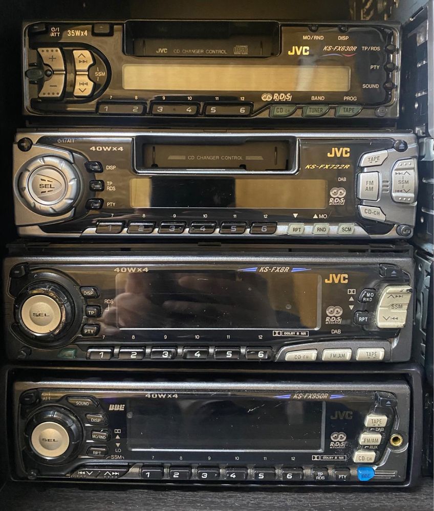 Playere auto JVC old school