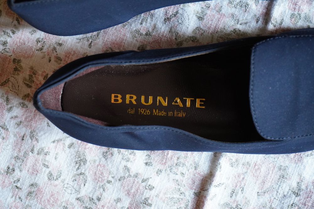Pantofi “Brunate” bleumarin