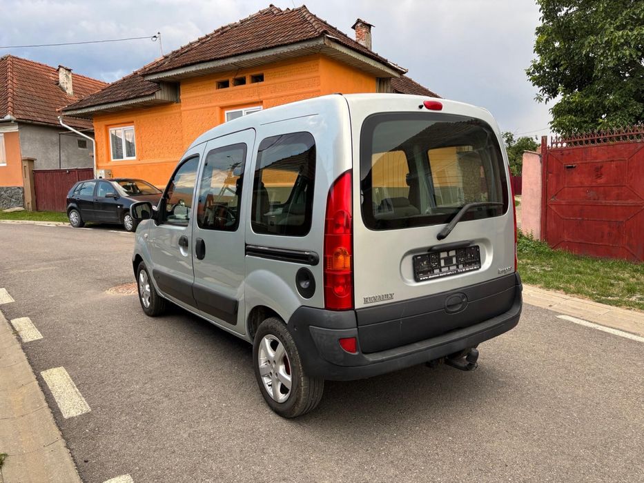 Renault Kangoo 1.2 benzina 5 locuri family 2006 euro 4