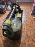 Vând karcher puzzi 10/1