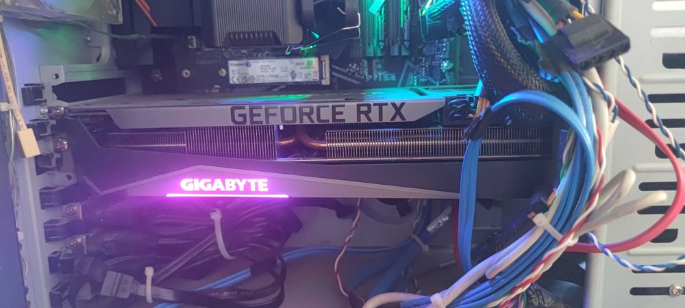 Schimb placa video Gigabyte RTX 3070 Ti cu RTX 4070 Ti, 5070 Ti, 4080