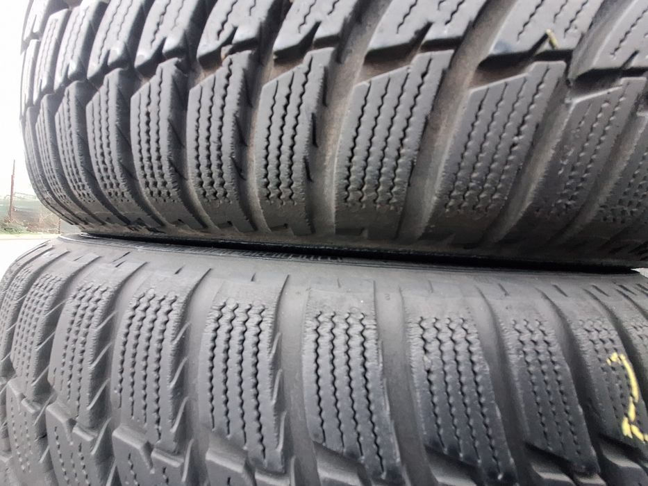 2 anvelope iarna 215/55r16 Nokian Montaj Gratuit