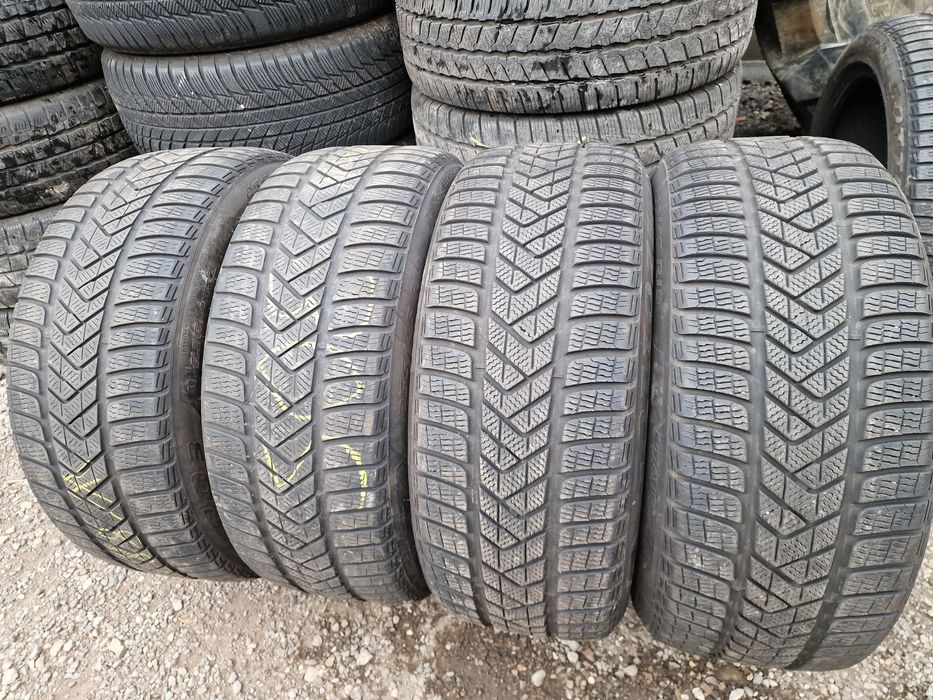 Anvelope 255/45R19 marca Pirelli, M+S, DOT 2023,6 mm