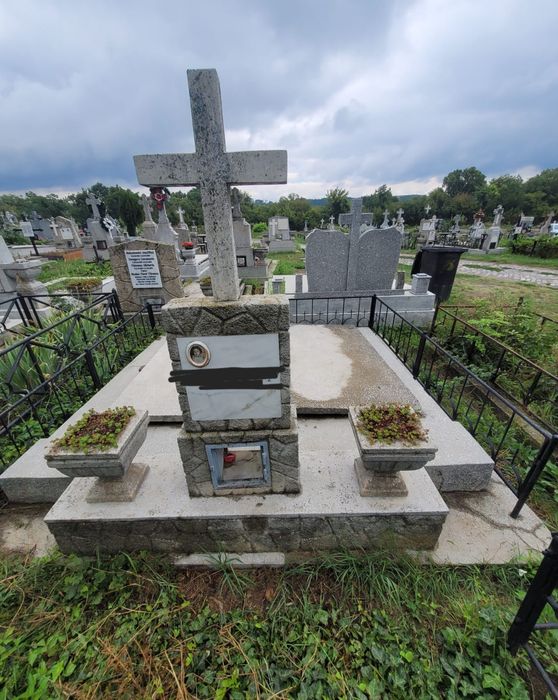 Loc de veci Eternitate