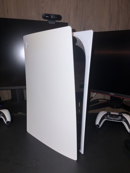 PS5 Disk Version, 1TB, 2 Controllere