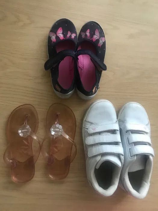 Детски маратонки, пантофки и официални обувки
