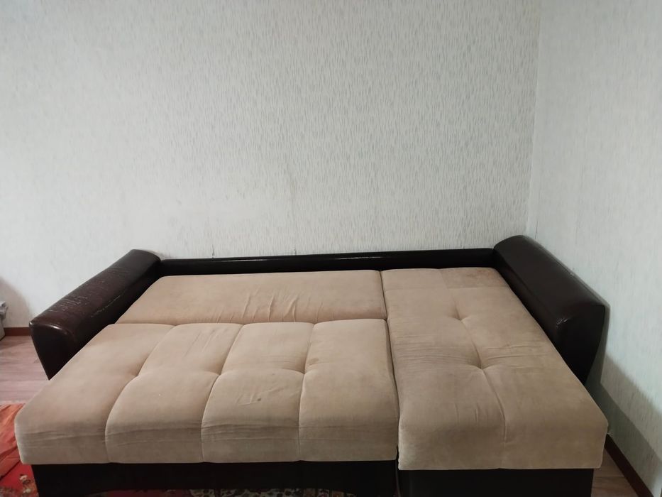 Продам диван б/у