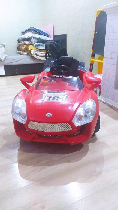 Машина с пультом детская