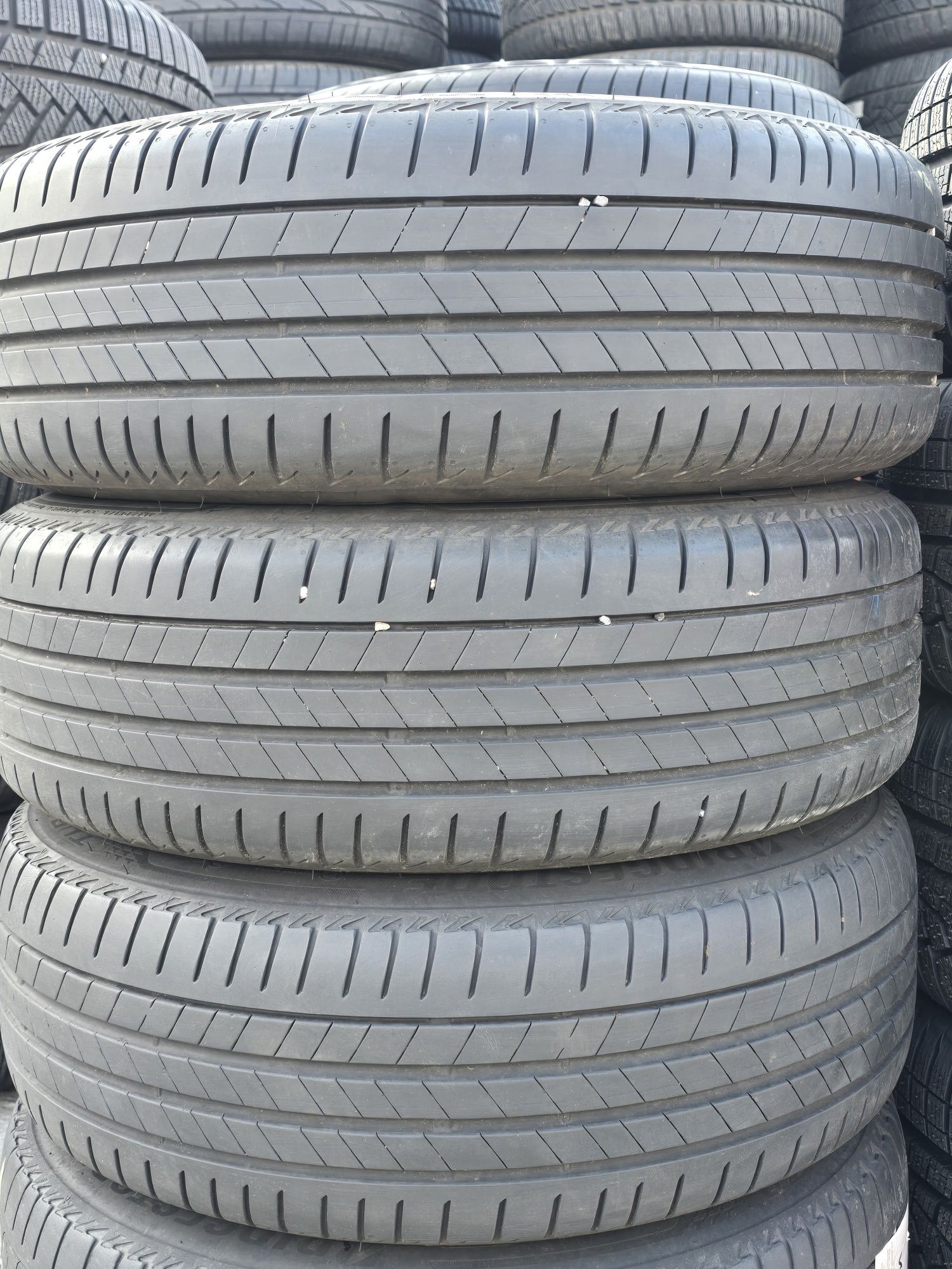 4 Броя 185/65/15 Bridgestone 2x7,5mm 2x6mm 22dot