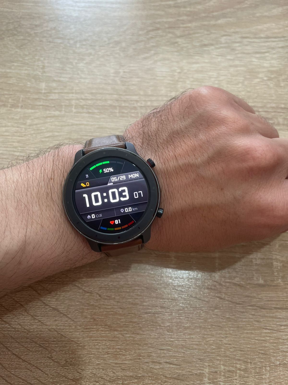 Продам часы GTR Amazfit