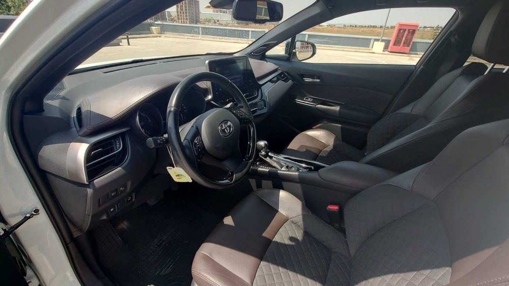 Toyota CHR hybrid Classy- гаражен автомобил!!