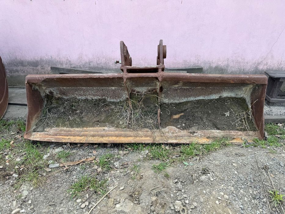 Cupa taluz, cupa săpat, cupla prindere rapida excavator,Volvo,Cat, JCB