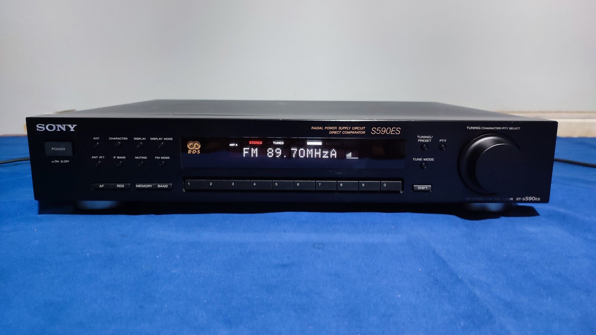 SONY ST-S590ES FM Stereo FM/AM Tuner.