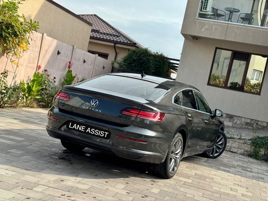 Volkswagen Arteon-2021~Virtual Cockpit~KM Reali ~Distronic~Lane Asist