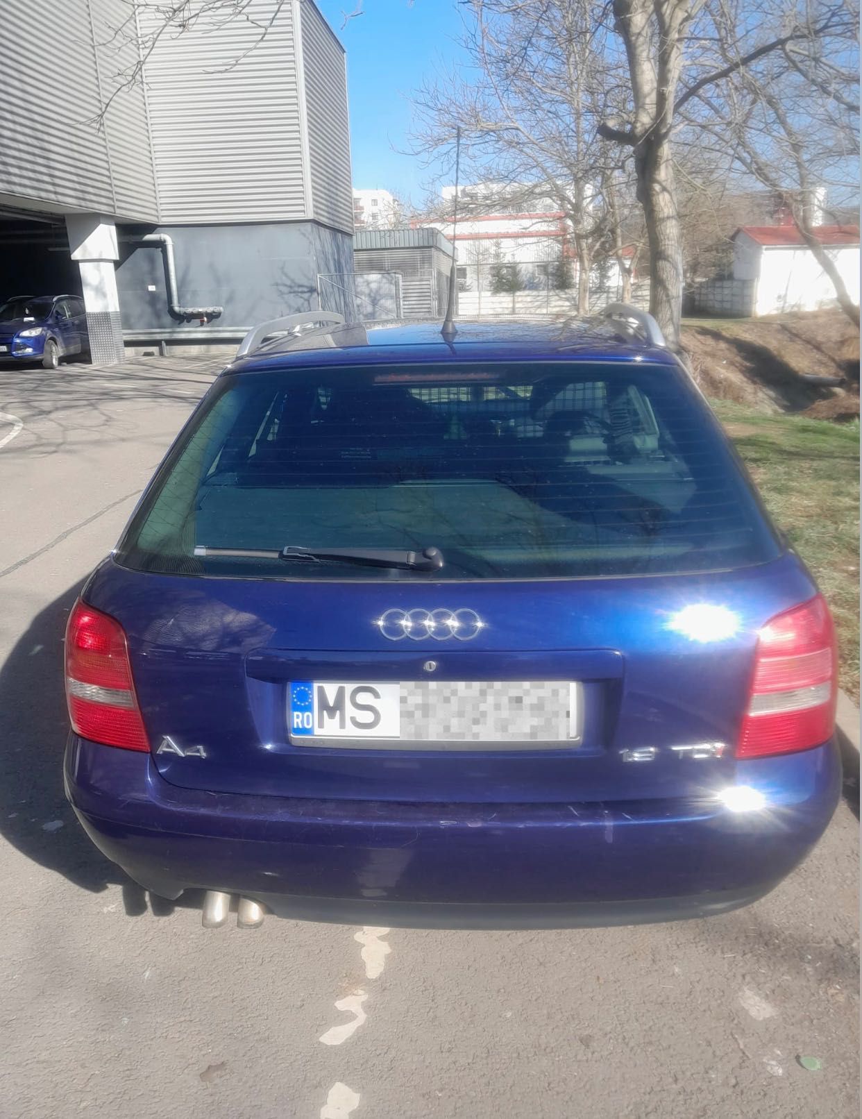 Vând Audi A4 B5 1.9 TDI