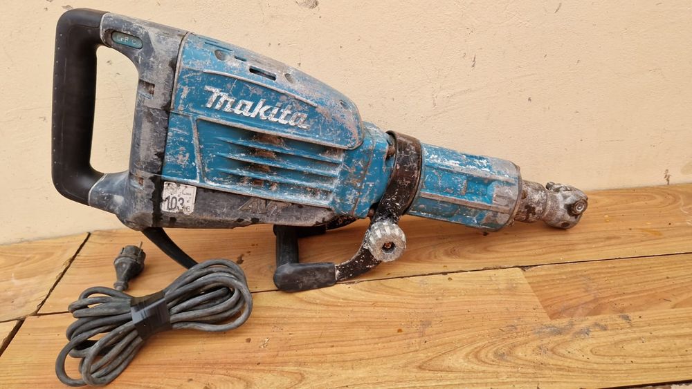 Ciocan demolator Makita  HM 1317C