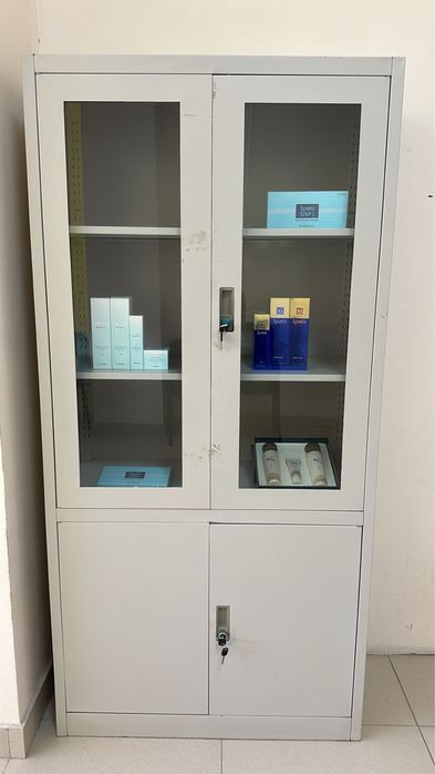 Продам офисный шкаф для документов в хорошем состоянии