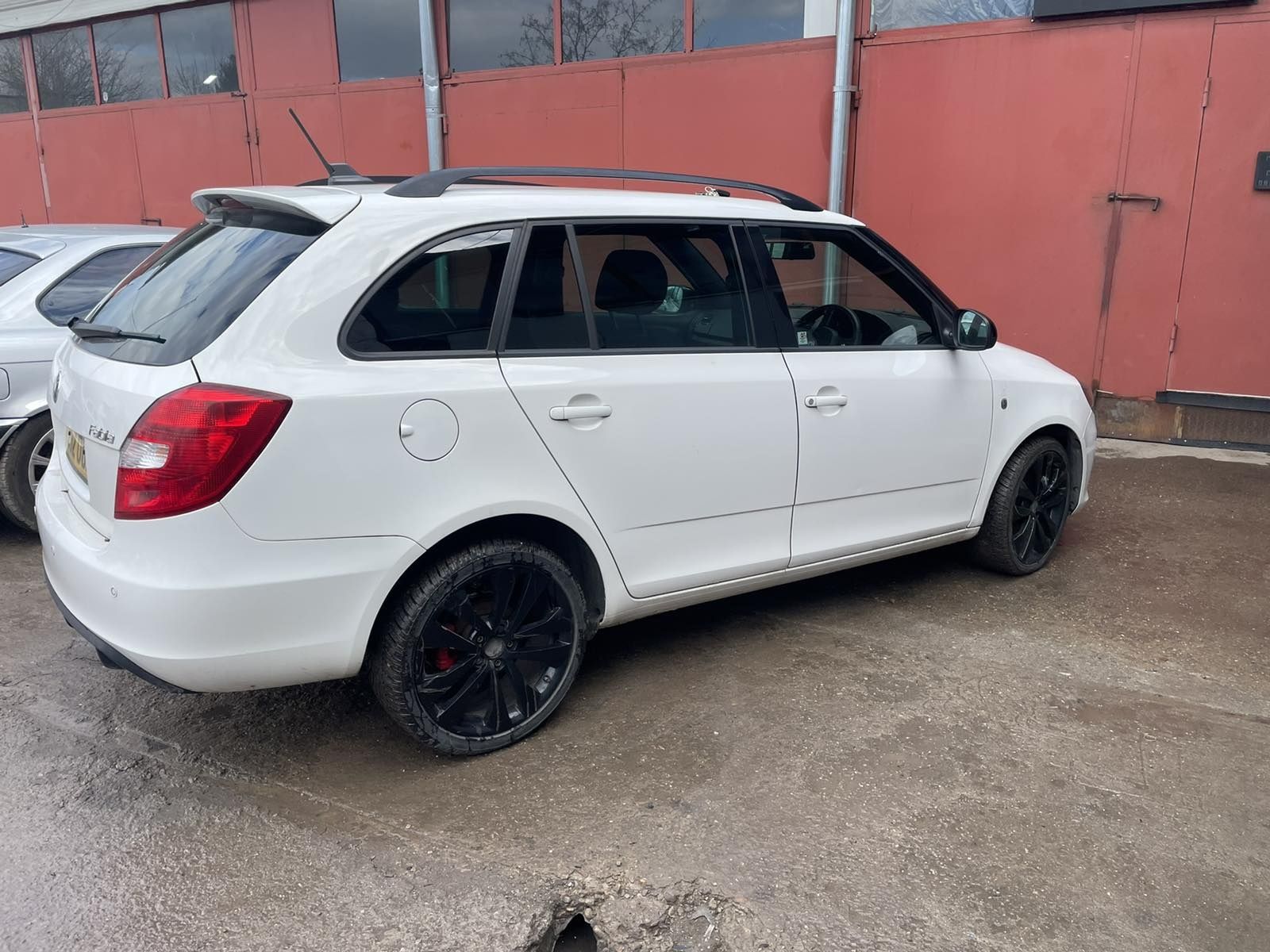 Skoda fabia vrs/шкода фабия врс 1.4 tsi 180 коня dsg (cave) На Части
