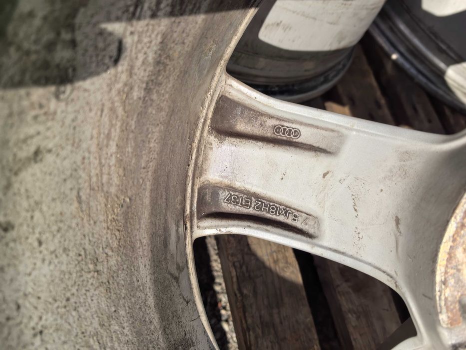 18 цола 5 х 112 мм Ауди А6 от 2011 до 2018 г - 7,5 Инча / ЕТ 37