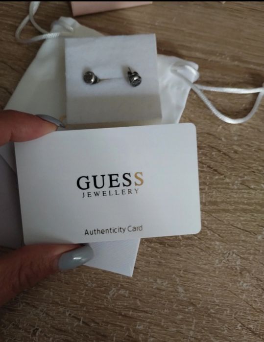 Cercei Guess noi