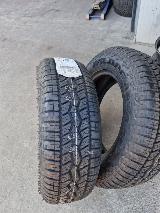 Anvelope iarna noi 215/65/16 2 bucati