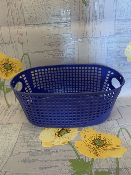 Продам корзинку новую