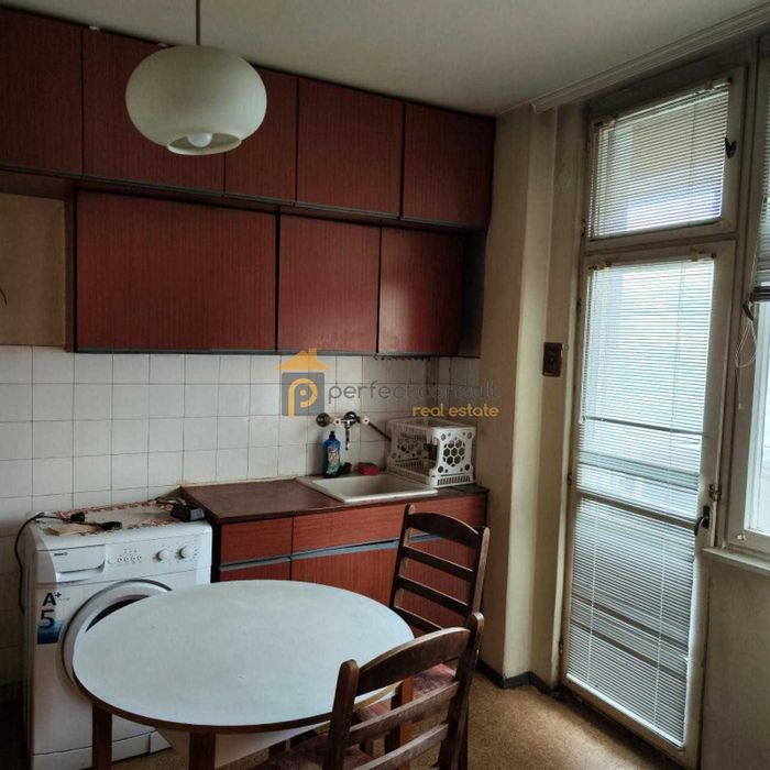 Продава се Тристаен апартамент в Пловдив, Кючук Париж - 97 кв.м за 1361 €/кв.м - Снимка #1