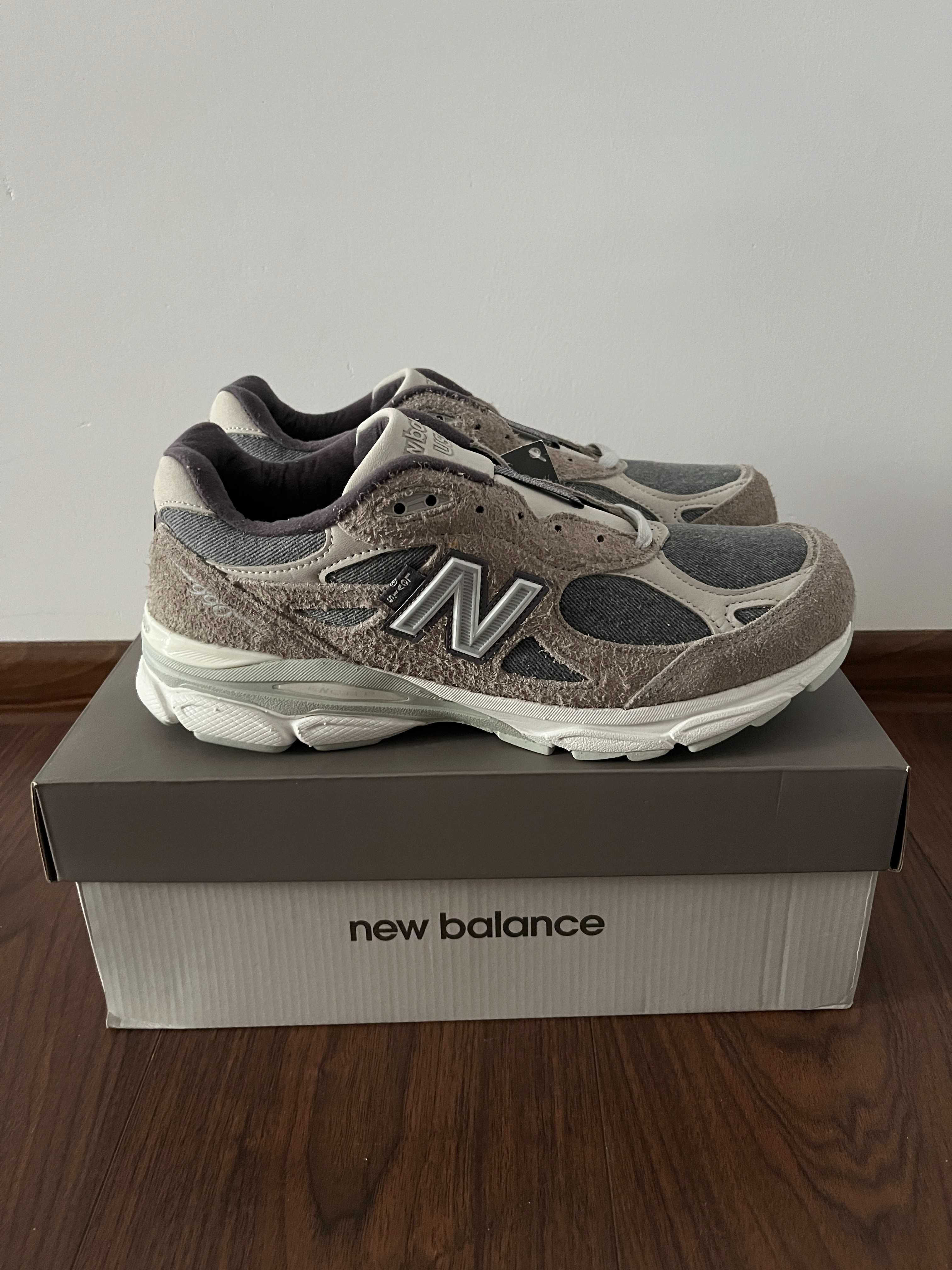 New Balance M990LV3 Levi's