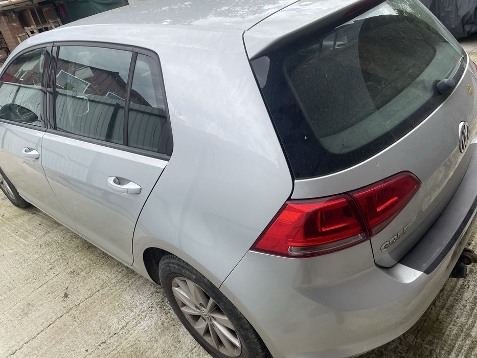 Aripa spate stanga /dreapta vw Golf7