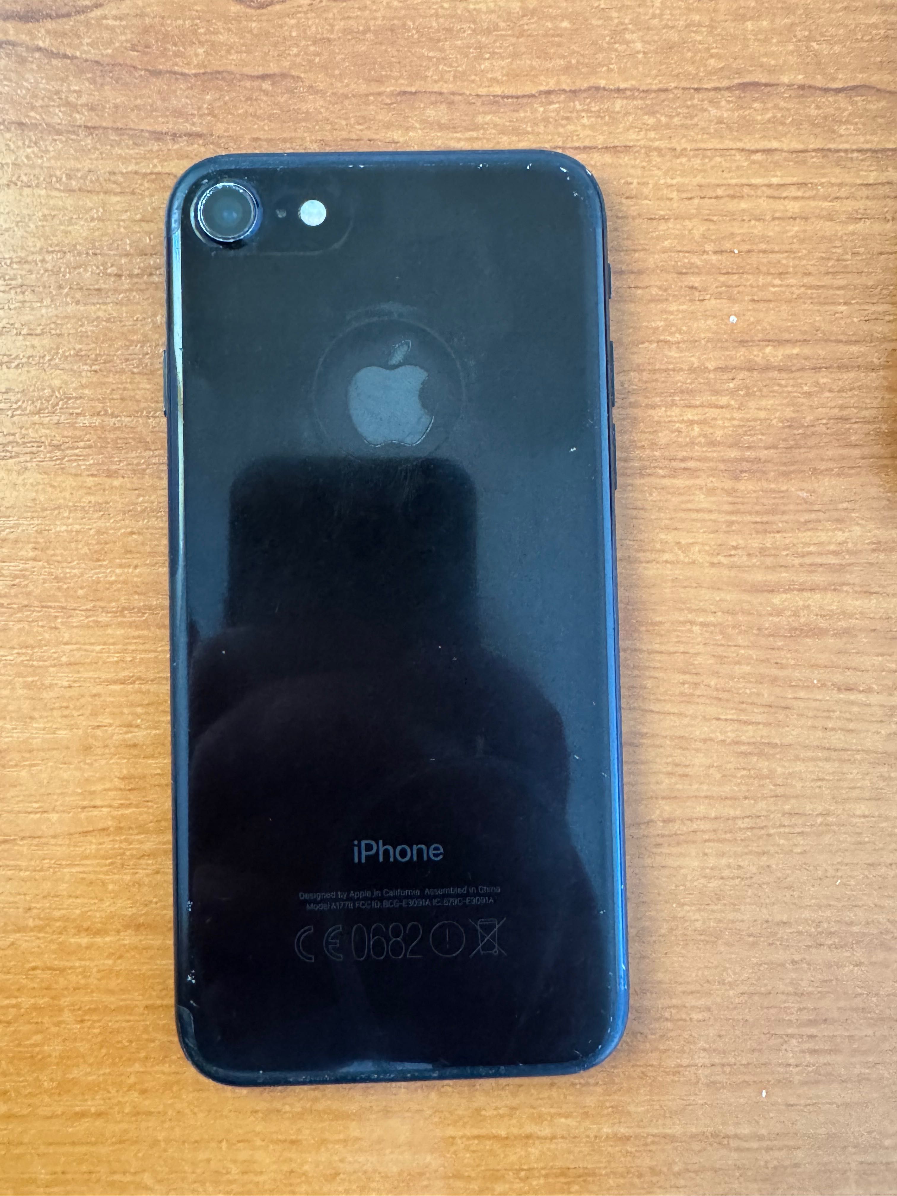 Iphone 7 128GB 100% Battery Health