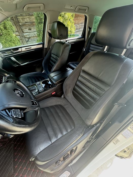 Vw Touareg R-line în stare excelentă atât tehinc cât și estetic!