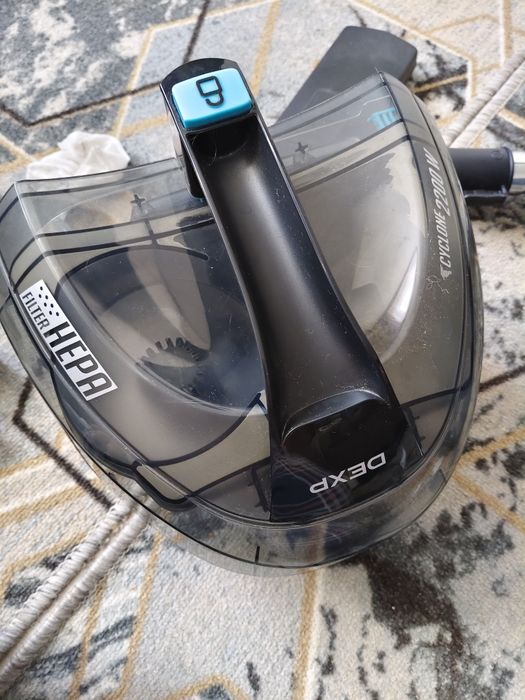 Продам пылесос DEXP в отличном состоянии