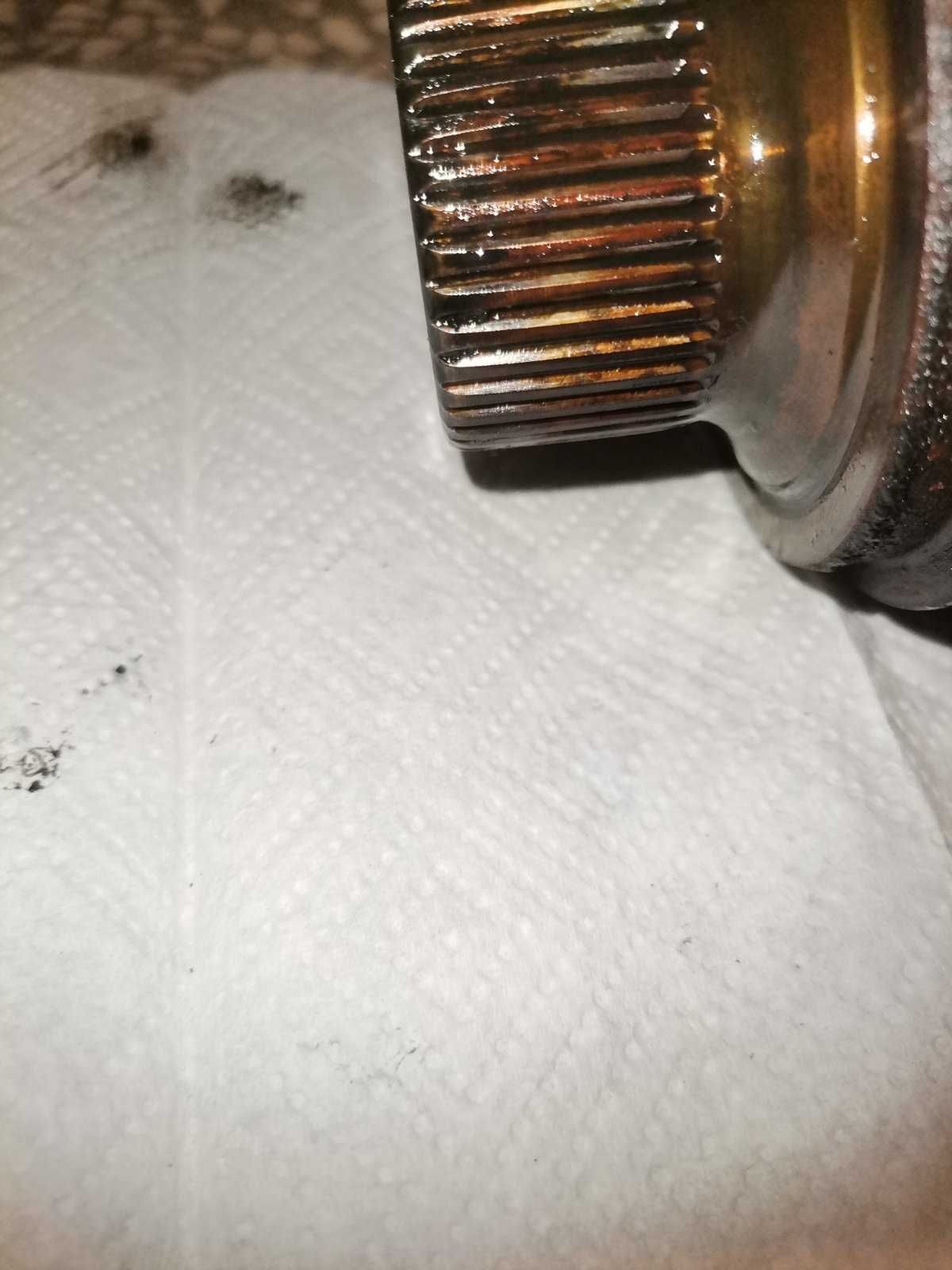 полуоска Audi A4 B8