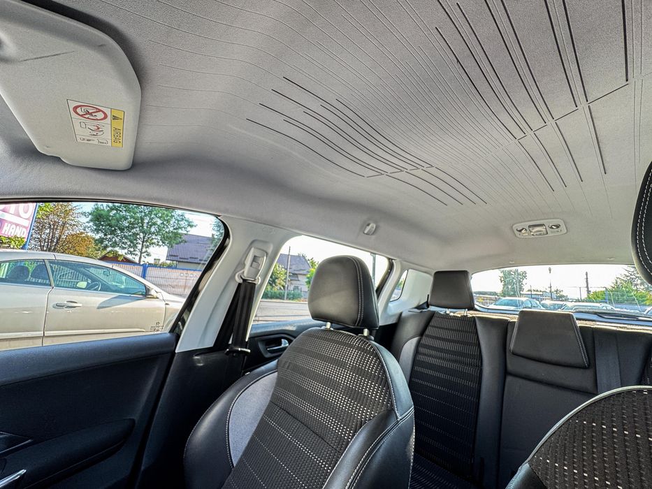 Peugeout 2008. Benzina  2016