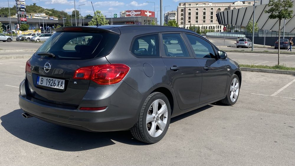 Opel astra 1.4 Turbo 140 hp  LPG (фабрична газ)